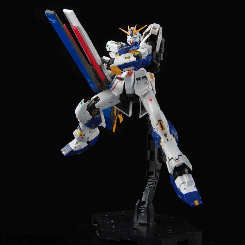 Premium Bandai RG 1/144 RX-93ff V Nu Gundam Gundam Base