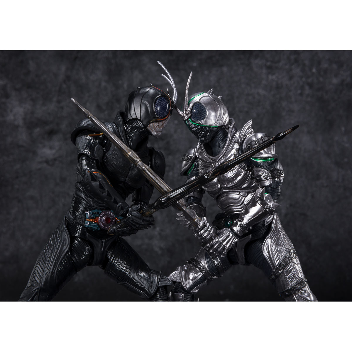 S.H.Figuarts KAMEN RIDER SHADOWMOON