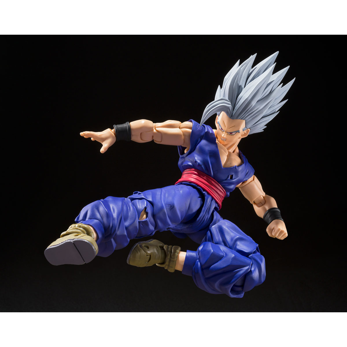 In-Depth Pictorial Review of S.H.Figuarts Super Saiyan 4 Vegeta