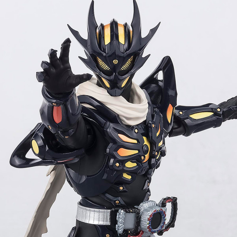 S.H.Figuarts KAMEN RIDER DREAD TYPE ZERO