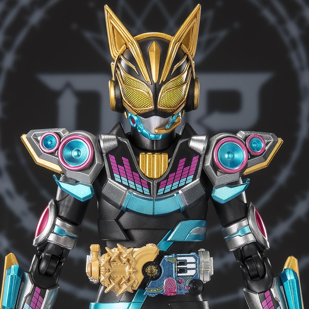 S.H.Figuarts KAMEN RIDER NA-GO FEVER BEAT FORM