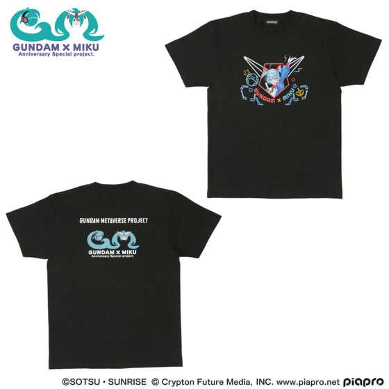 新発売 新商品 x GUNDAM MIKU USA BANDAI PREMIUM | GUNDAM | T-shirt BLACK トップス