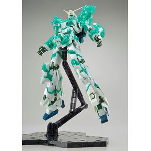 MG 1/100 THE GUNDAM BASE LIMITED UNICORN GUNDAM (LUMINOUS CRYSTAL BODY)